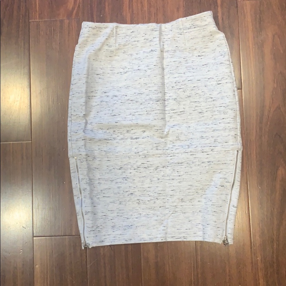 Aritzia - Wilfred Skirt